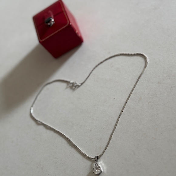 Moissanite teardrop diamond pendant & silver necklace choker, diamonds-like gem - Picture 3 of 14